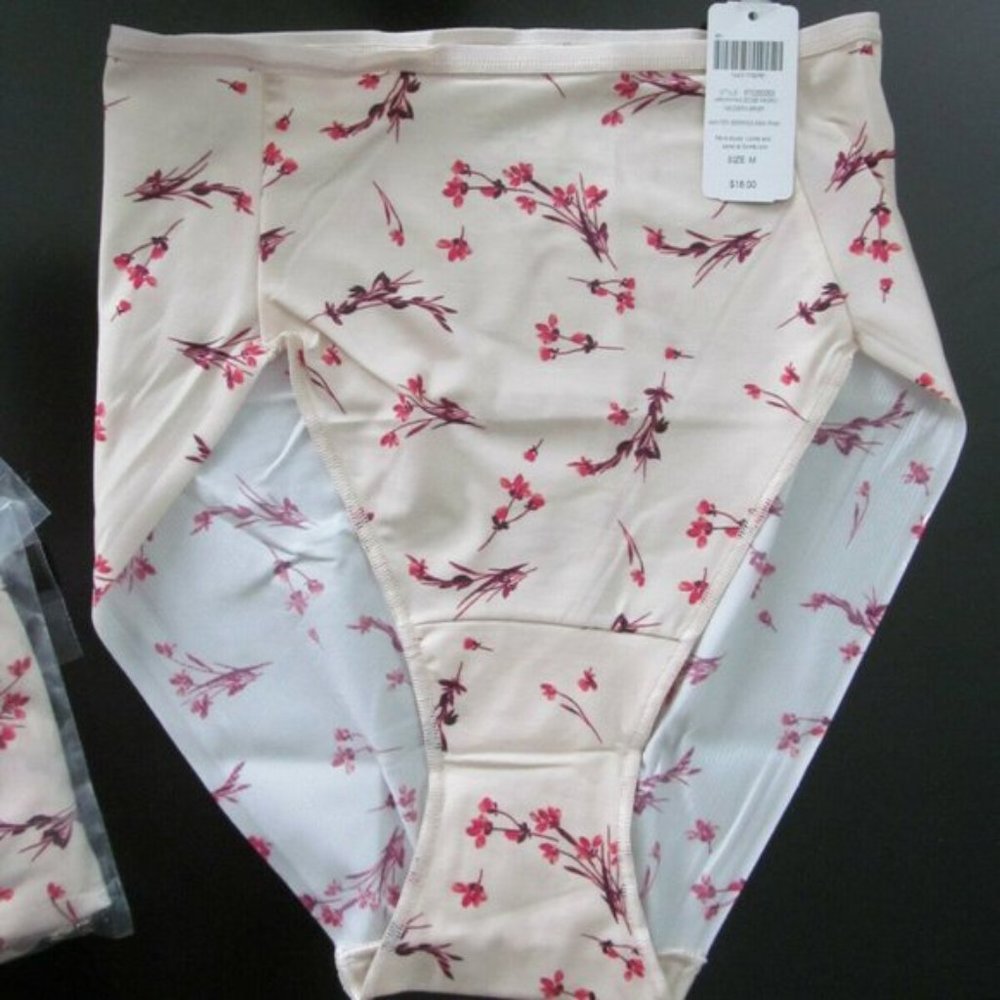 NWT Soma Vanishing Edge Microfiber Modern Briefs, $18 value